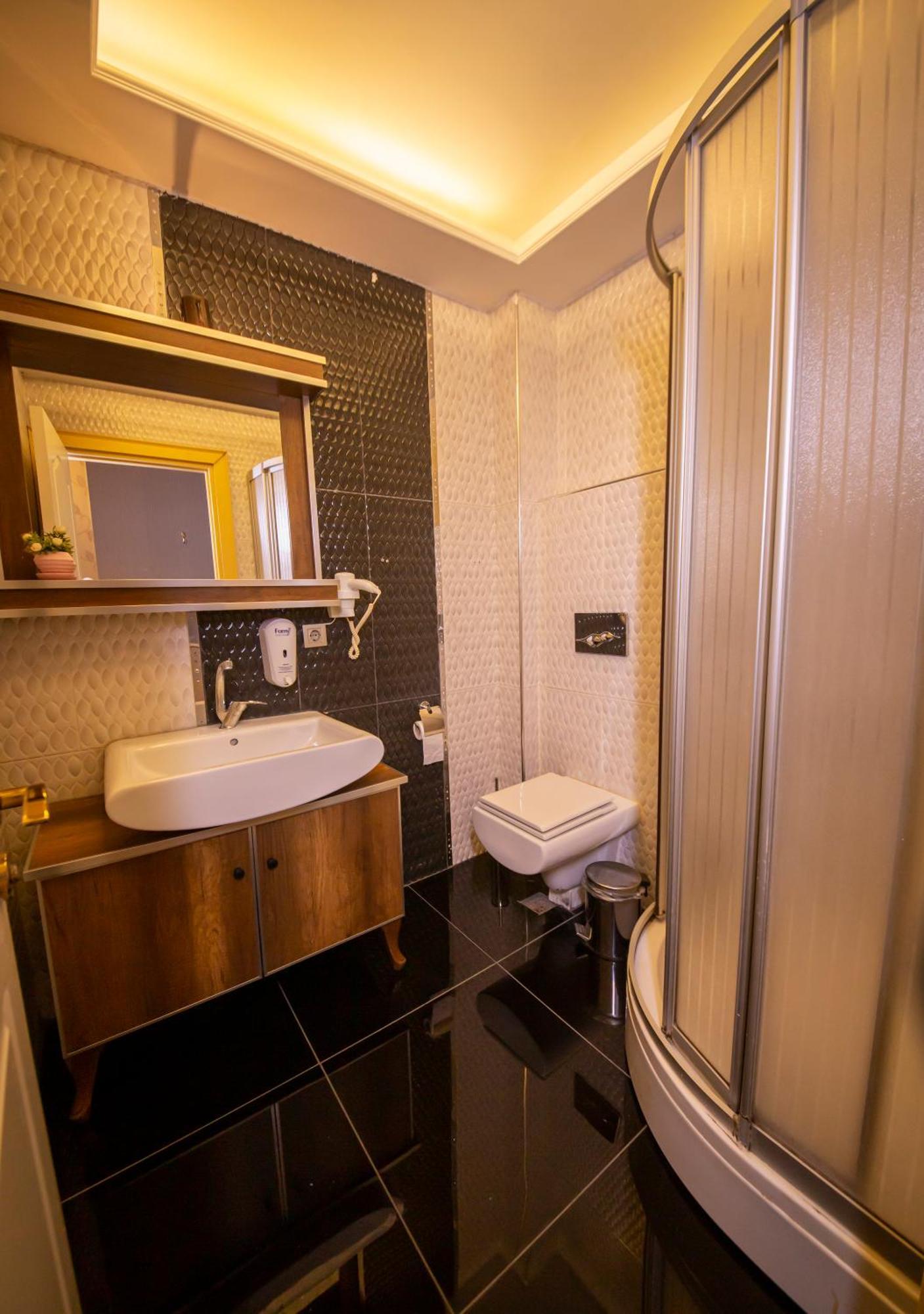 איסטמבול Royal Garden Suite And Hotel מראה חיצוני תמונה